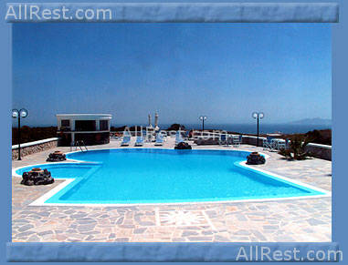Manos Villa 3